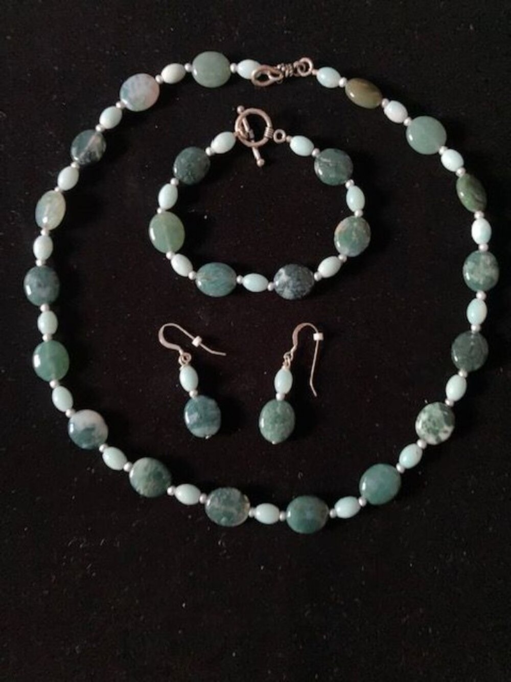 Green Stones Beaded Necklace, Bracelet and Earring Set